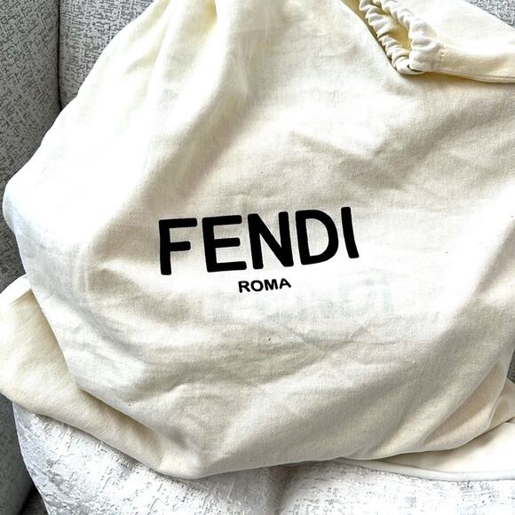 FENDI Nappa Leather Drawstring Medium Shoulder Bag pink - Picture 14 of 15